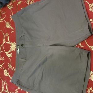 Like new the North Face Men's grey shorts
